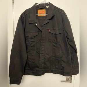 XXL Levi’s denim black jacket. Used